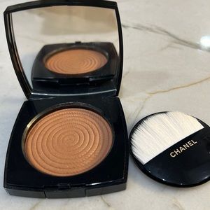 Chanel Les Beiges Healthy Glow Illuminating Powder Bronzer Sunset